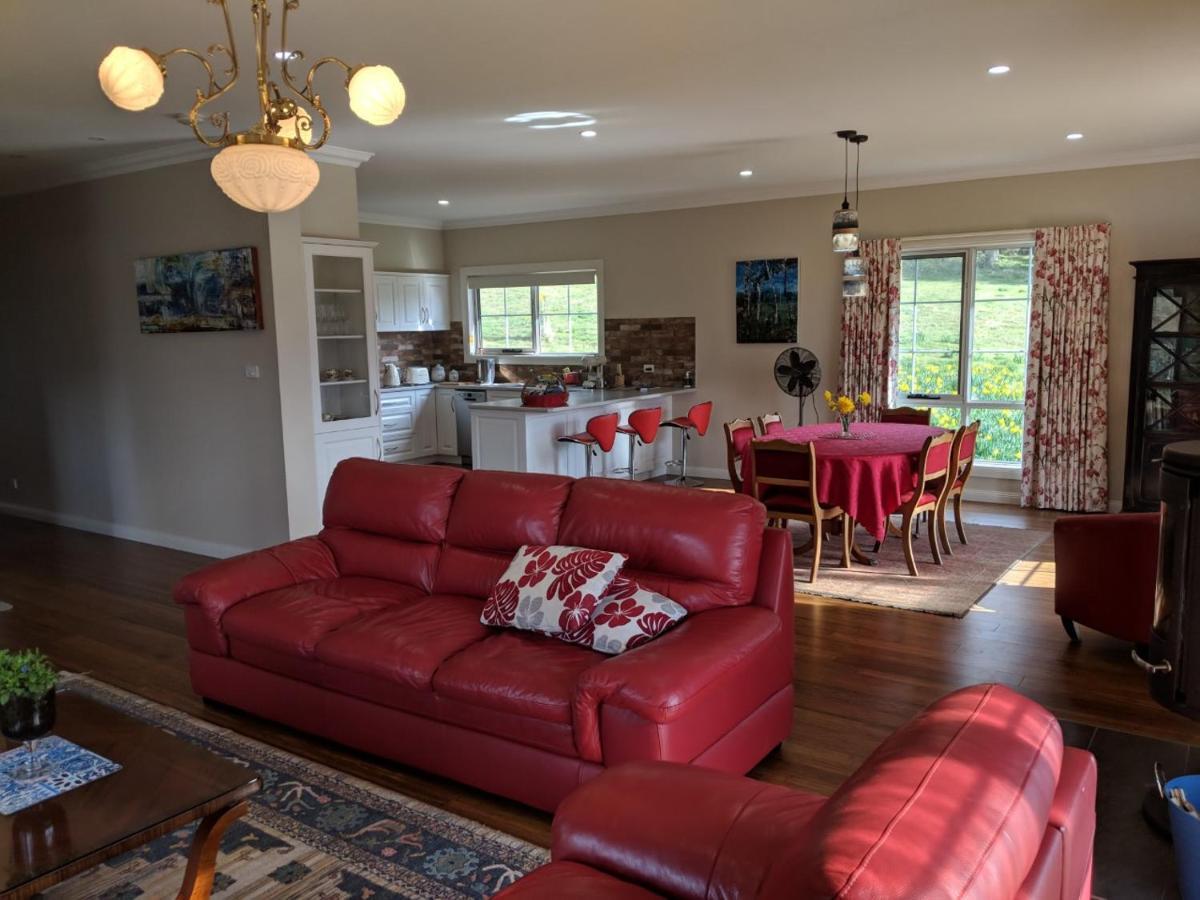 Mountain Blue Guest House Deloraine Exterior photo